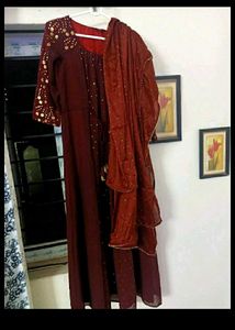 Combo Women&#39;s Green Dress and Mehroom kurta duptta