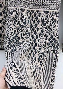 abstract woolen bodycon dress for winter fun