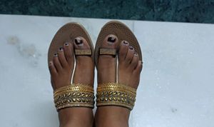 Kolhapuri Design Chappal