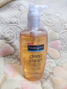 Neutrogena Deep Clean Facial Cleanser