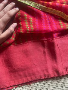Red Pink Bandhani Saree