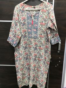 Beautiful White Kalamkari Print Kurta Set