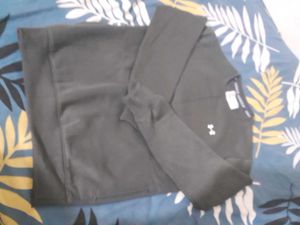 Under Armour Sweatshirt
