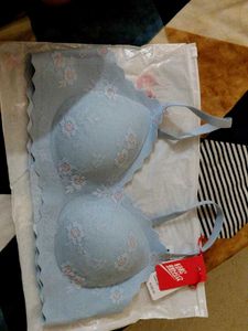 Shuyuan Lace Bra - New with Tag