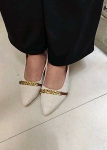 Elegant Cream Slingback Heels