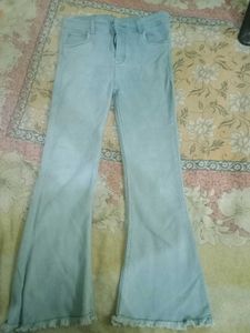 Boatcut Jeans Grey Colour