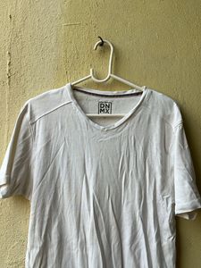 v neck white cotton tshirt for men