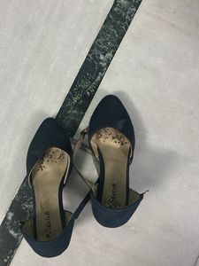 blue velvet sandal