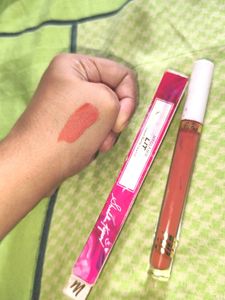 Myglamm Corel,Rust Lipstick