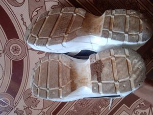 Black n White Sneakers