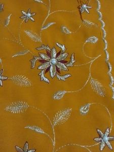 Embroidered saare with blouse