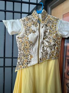 White N Yellow Lehenga Choli Wid Dupatta