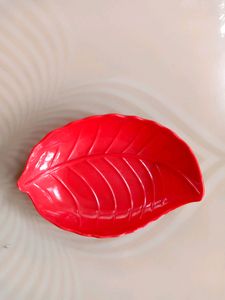 Red Leave Plate