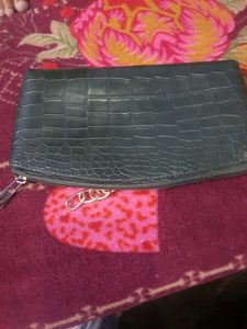 “Hand Purse with Chain | Stylish | Good Condition