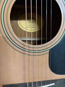 Yamaha F310 Premium Acoustic Bundle