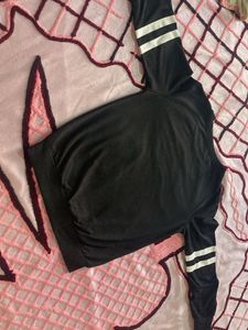 Full sleeve black top