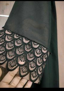 Black &amp; Tan Abaya