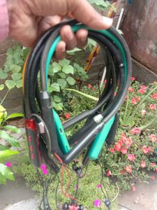🔧 10 Pcs Neckbands (Not Working) –For Parts/scrap