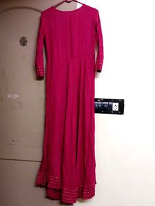 Elegant Pink Embroidered Kurta
