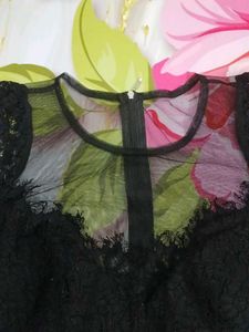 (444)Elegant Black Lace Top