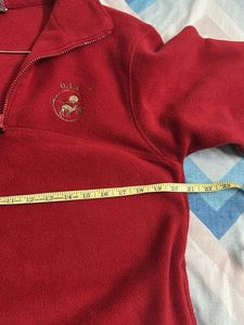 sweatshirt red