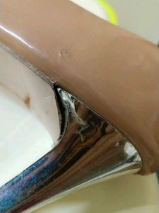 Elegant Heels condition good with imperfection