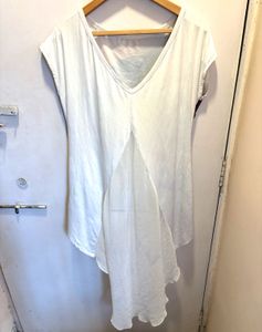 Beautiful Over Size High Low Graphic Imported Top