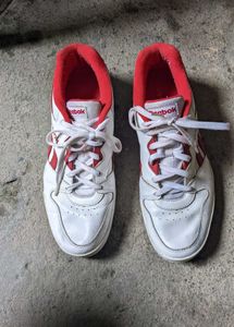 Vintage Reebok Sneakers - White &amp; Red