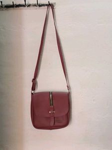 Beautiful Sling Bag 😍👛