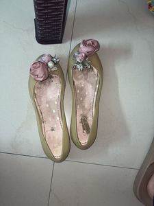 Floral Applique Ballerinas