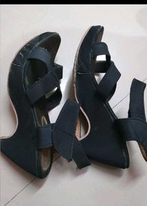 Stylish Women&#39;s Flats &amp; Sandals