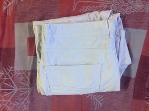 Off-White Distressed Jeans