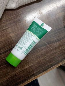 Simple &amp; Pond&#39;s Skincare Set