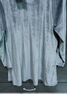 Brand New Velvet Nightwear, Very Dressy And Can Be Used During Winters. Not Used At All  It Has 2 Zippers And Can Be Used During Nursing Also