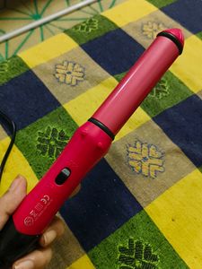 Nova Straightner and Curler