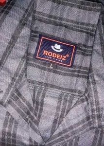Rodeiz Plaid Shirt - New with Tags!
