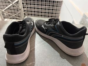 Puma Sneakers - Like New