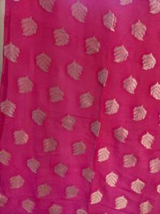 Pink &amp; Gold Leaf Print heavy saree