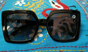 Stylish Black Square Sunglasses