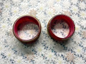 RED &amp; WHITE BANGLE SET