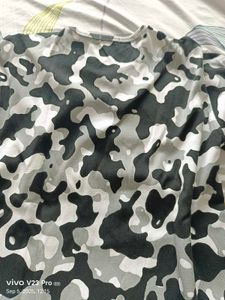 Price Drop- Camouflage Print T-Shirt