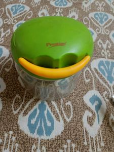 Prestige vegetable chopper (thread loose h)