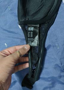 H&amp;M Black Strapless Bra