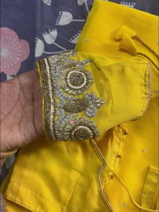 elegant diamond work saree with blouse