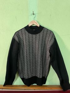 Black and white sweater