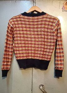 Retro Checkered Cropped Cardigan..