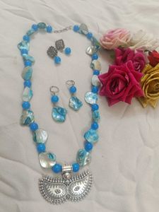 Mother of pearl Necklace &amp; Earring Set