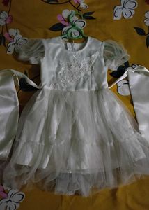 Elegant Girl&#39;s Dress