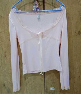 🎀NewMe Light Pink Lace Fitted Top🎀