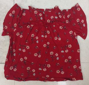 Red Floral Top🌹